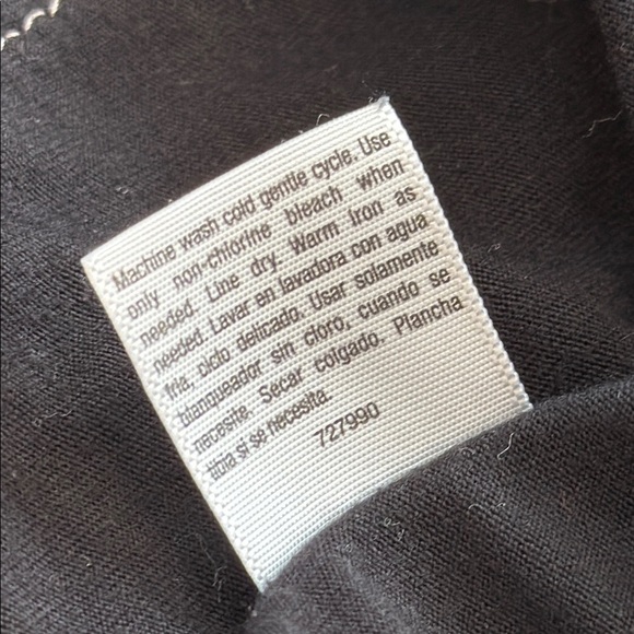 a.n.a Black Tank Top Relaxed Fit - Picture 9 of 9
